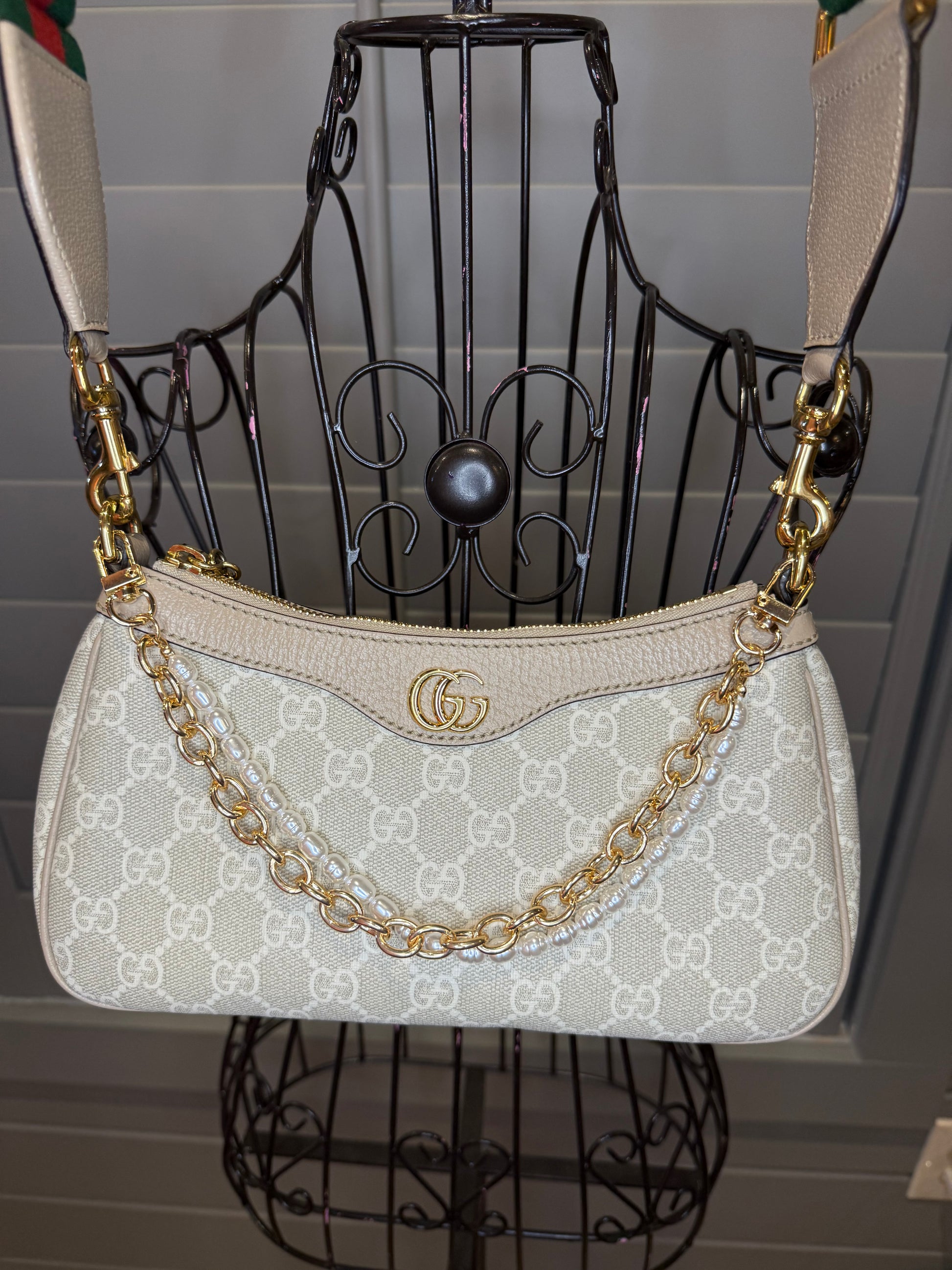 Pearl Gold Chain Charm