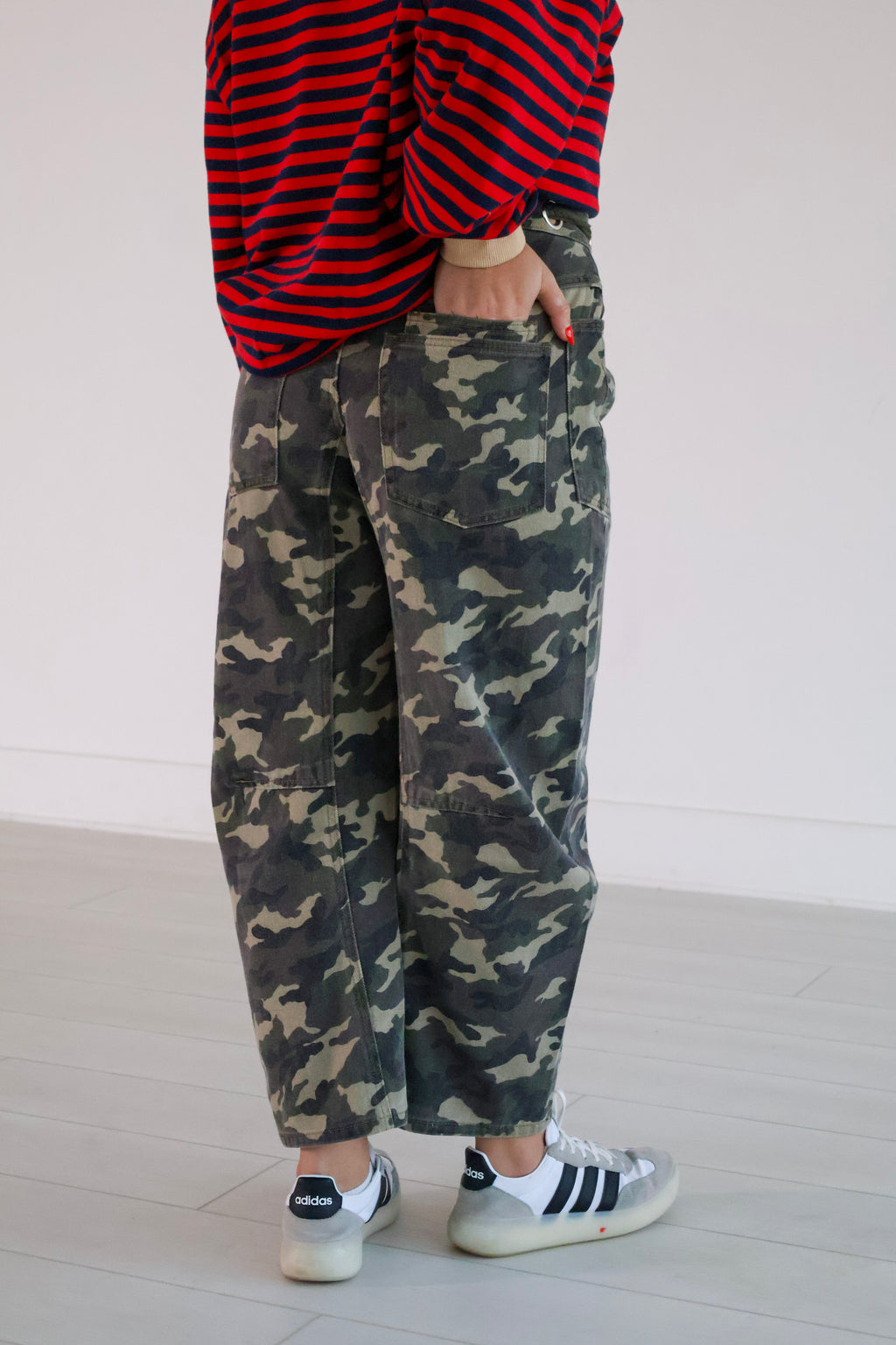 camo barrel jeans