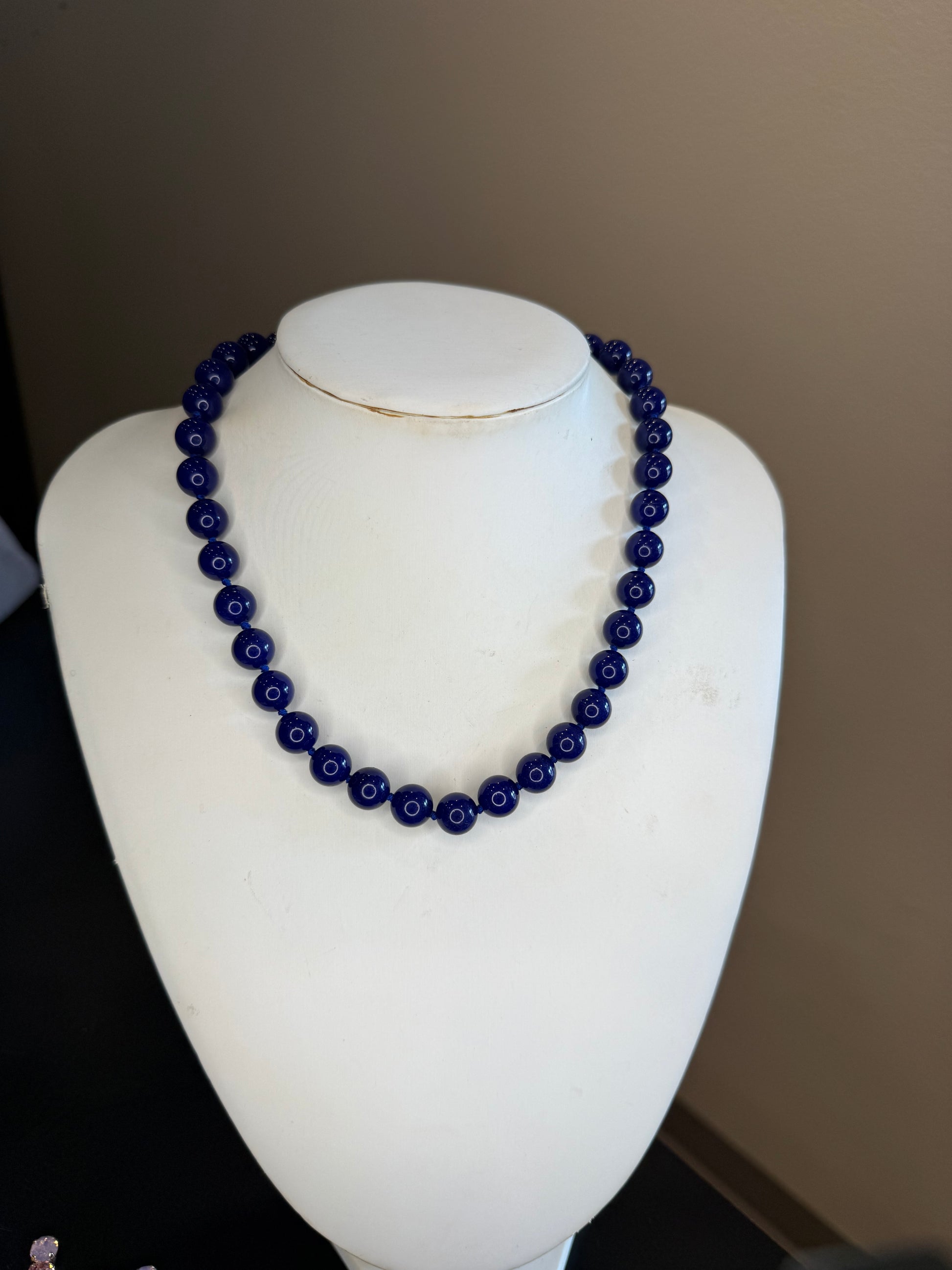Magnet Clasp Beaded Necklace