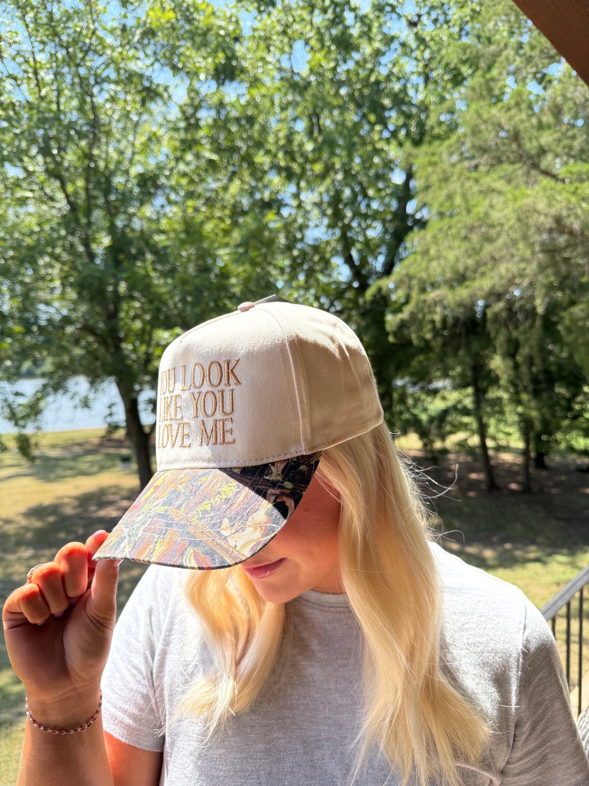 You Look Like You Love Me hat