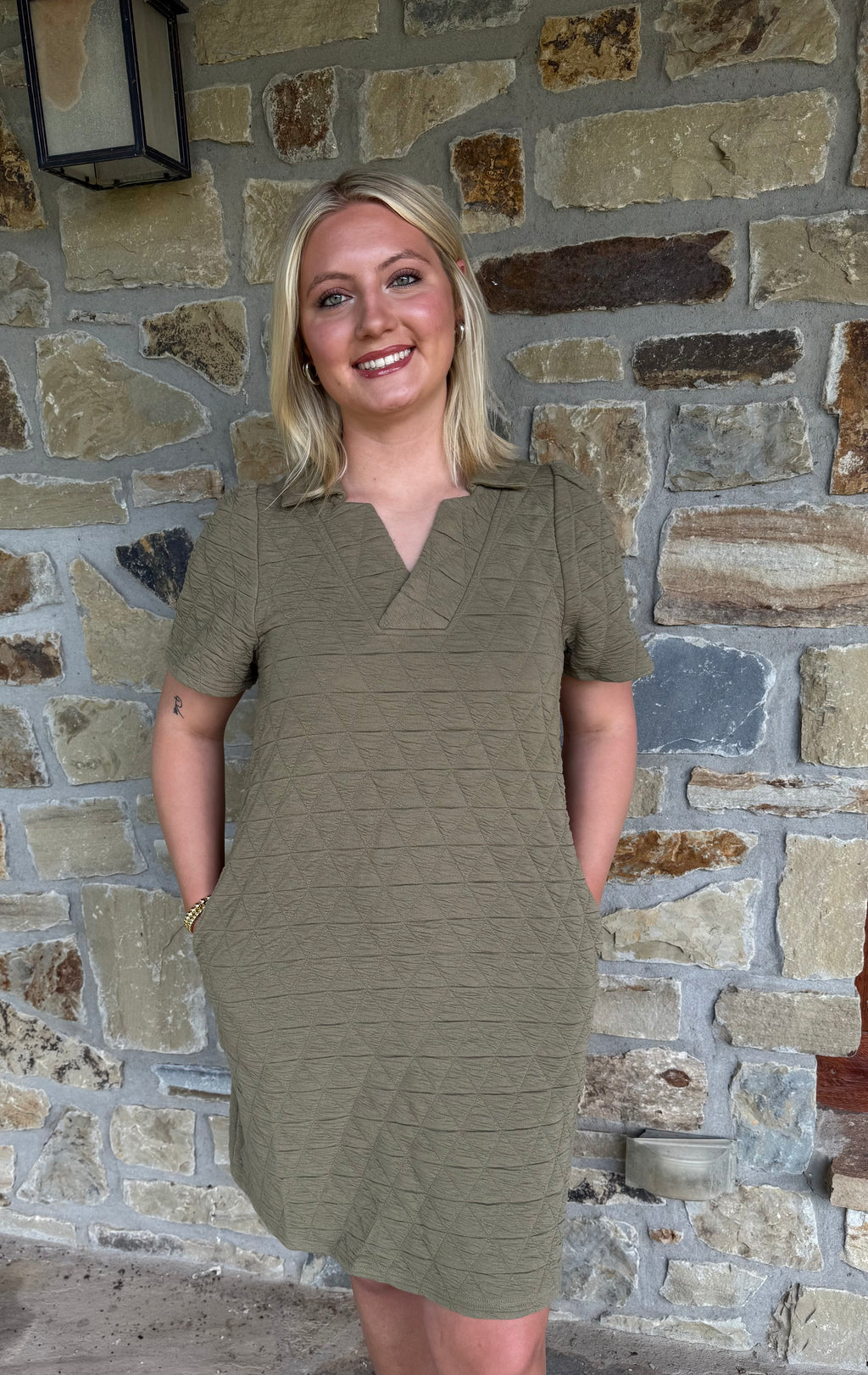 Quilted collared dress ￼