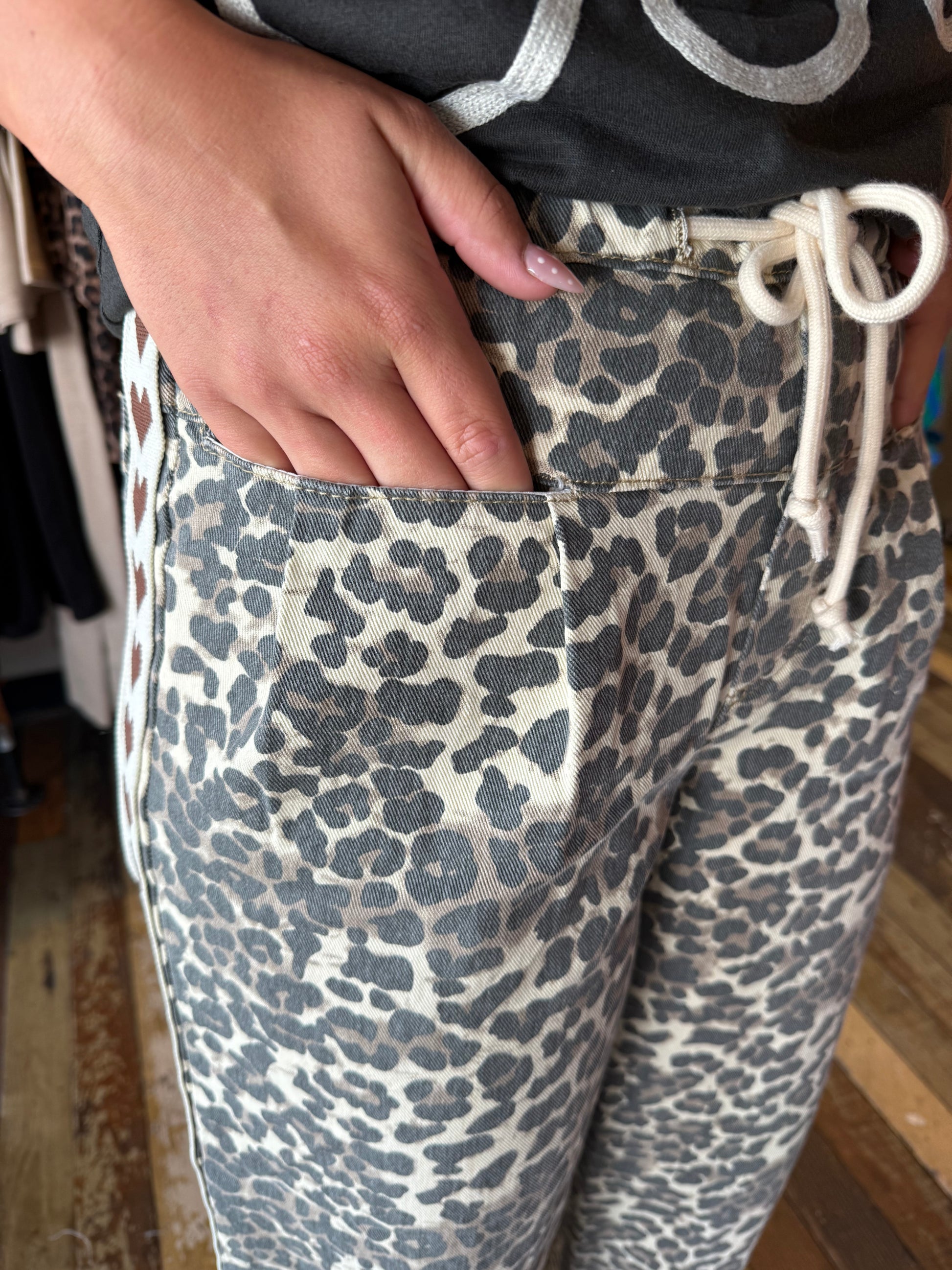 Leopard Hearts